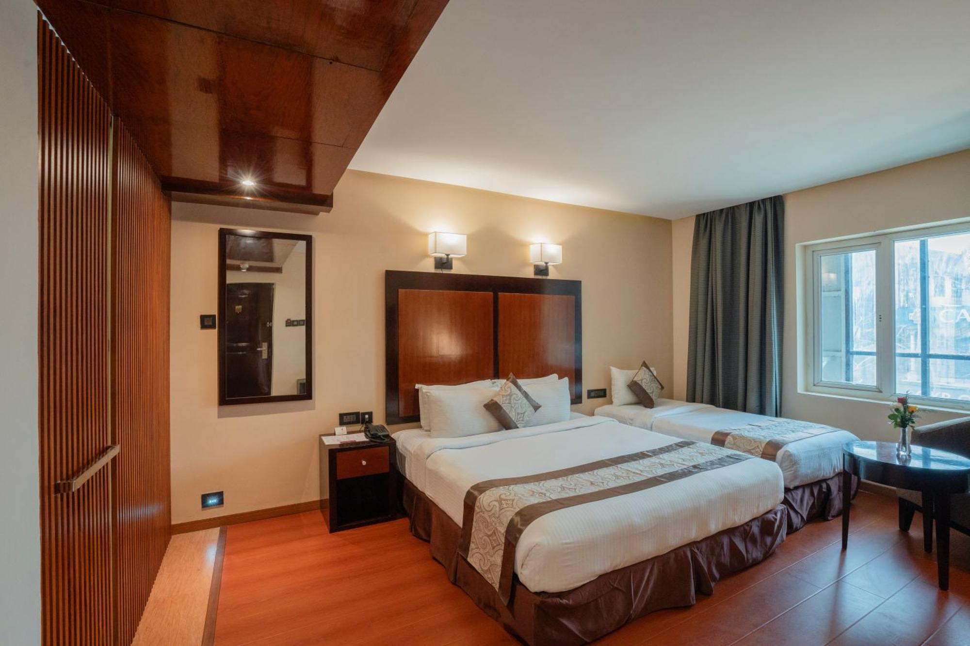 Park Avenue Hotel Nungambakkam Chennai Exteriör bild